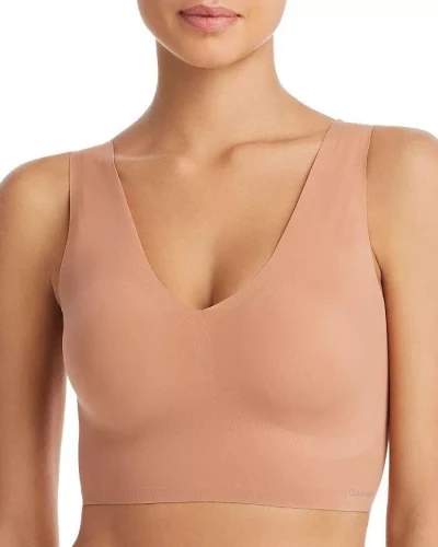 Calvin Klein Women's Invisibles Plus Lightly Lined Comfort V-Neck Bralette