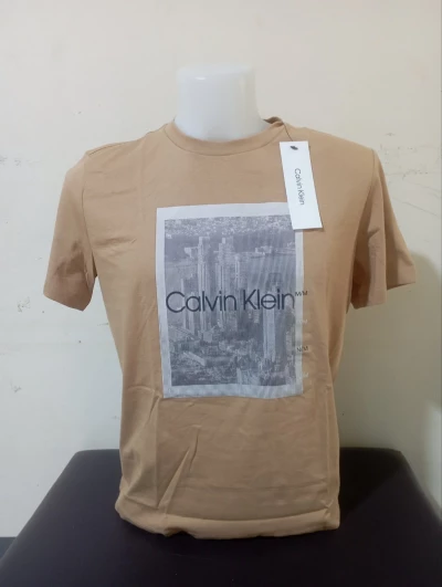 Calvin Klein City Graphic Tee (M size)