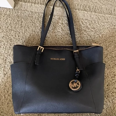 Michael Kors Charlotte Saffiano Leather Large Top Zip Tote Black