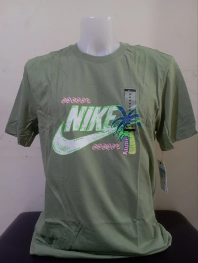 Nike sportswear coconut tree t-shirt ( M size)